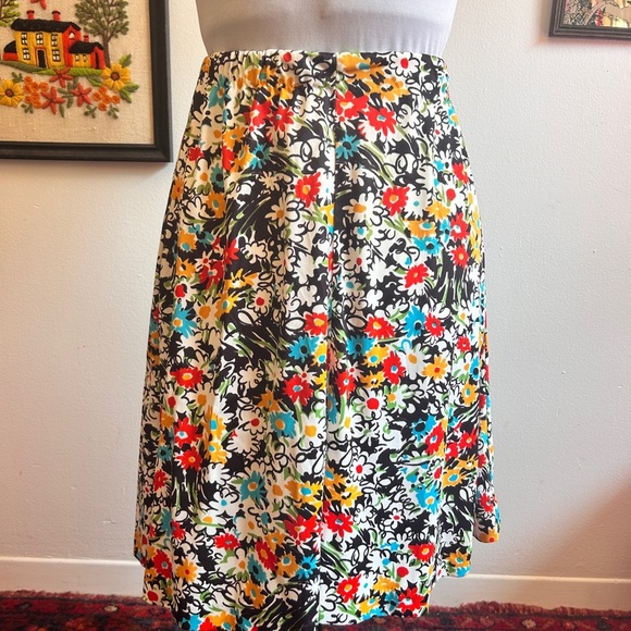Vintage 70s does 40s Floral Sweetheart Neckline Skirt Set - Picture 2 of 8